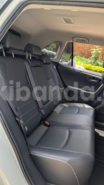 Big with watermark toyota rav4 uganda kampala 25880