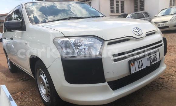 Gura Nshya Toyota Succeed White Imodoka i Kampala mu Uganda Gura Nshya Toyota Succeed White Imodoka i Kampala mu Uganda