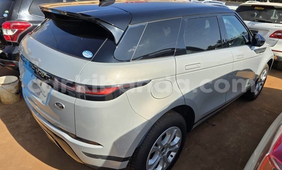 Gura Yakoze Land Rover Range Rover Evoque Beige Imodoka i Kampala mu Uganda Gura Yakoze Land Rover Range Rover Evoque Beige Imodoka i Kampala mu Uganda