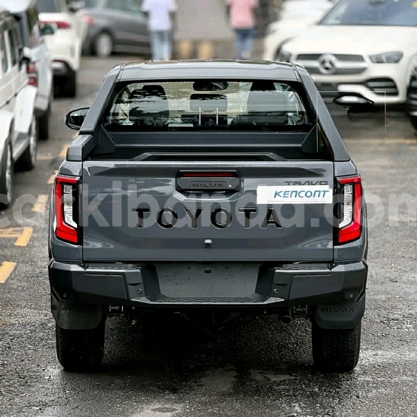 Big with watermark toyota hilux uganda kampala 25893