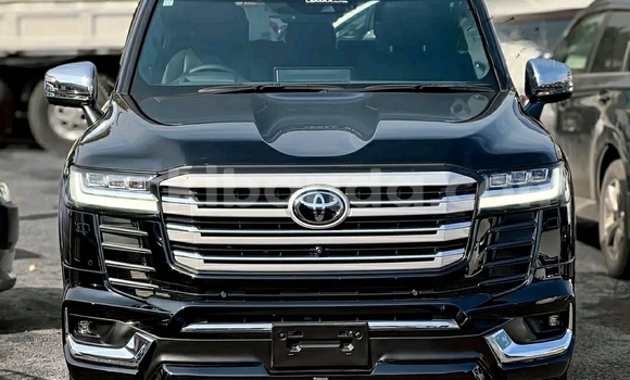 Buy Used Toyota Land Cruiser Black Car in Kampala in Uganda