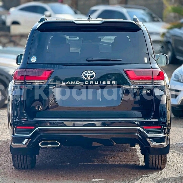 Big with watermark toyota land cruiser uganda kampala 25894