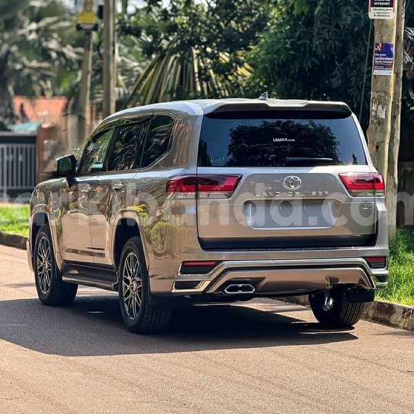 Big with watermark toyota land cruiser uganda kampala 25895