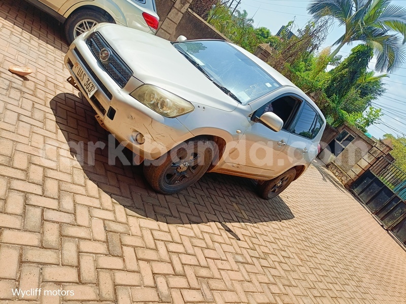 Big with watermark toyota rav4 uganda kampala 25903