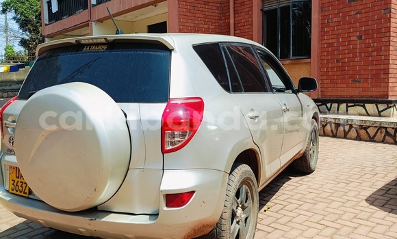 Buy Used Toyota RAV4 Silver Car in Kampala in Uganda Buy Used Toyota RAV4 Silver Car in Kampala in Uganda