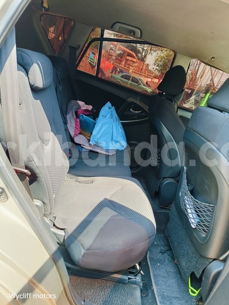 Big with watermark toyota rav4 uganda kampala 25903