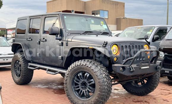Gura Yakoze Jeep Wrangler Black Imodoka i Kampala mu Uganda Gura Yakoze Jeep Wrangler Black Imodoka i Kampala mu Uganda