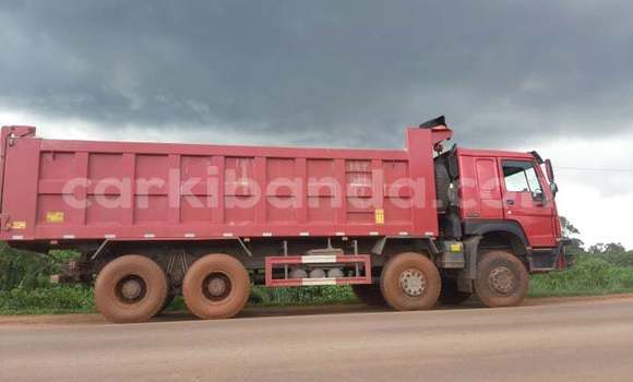 Buy Used Howo Sinotruk Red Truck in Kampala in Uganda