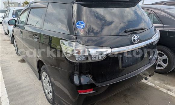 Acheter Import Voiture Toyota Wish Noir à Kampala, Ouganda Acheter Import Voiture Toyota Wish Noir à Kampala, Ouganda