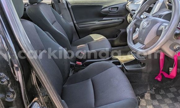 Acheter Import Voiture Toyota Wish Noir à Kampala, Ouganda Acheter Import Voiture Toyota Wish Noir à Kampala, Ouganda