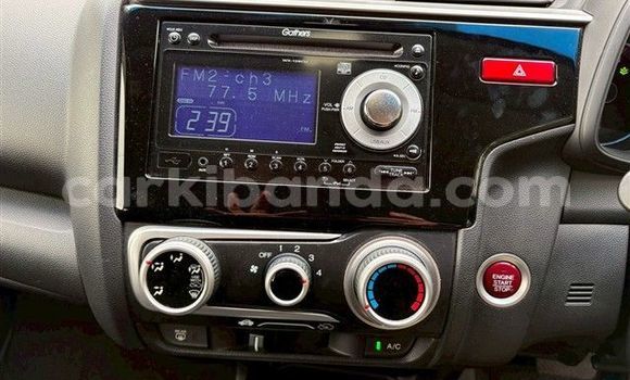 Acheter Import Voiture Honda FIT Noir à Kampala, Ouganda Acheter Import Voiture Honda FIT Noir à Kampala, Ouganda