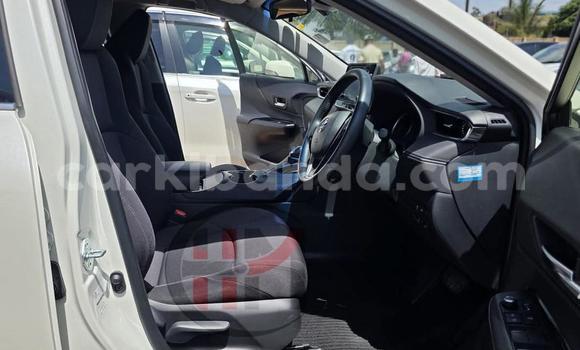 Buy Used Toyota Harrier White Car in Kampala in Uganda Buy Used Toyota Harrier White Car in Kampala in Uganda