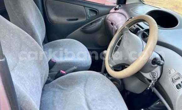 Nunua Ilio tumika Toyota Vitz Nyingine Gari ndani ya Apac nchini Kaskazini Nunua Ilio tumika Toyota Vitz Nyingine Gari ndani ya Apac nchini Kaskazini