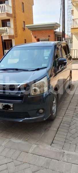 Big with watermark toyota noah uganda kampala 25931