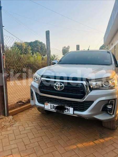 Big with watermark toyota hilux uganda kampala 25935