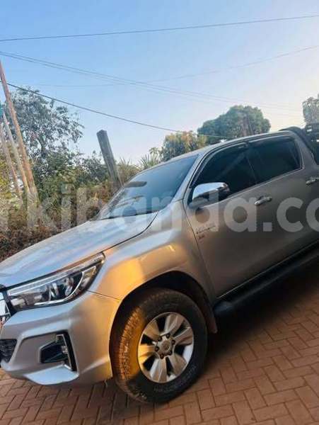 Big with watermark toyota hilux uganda kampala 25935