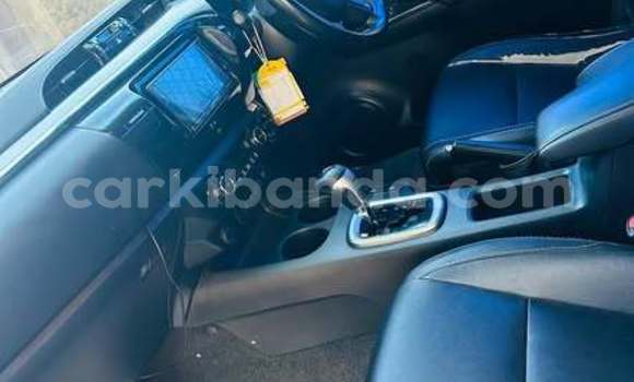Gura Yakoze Toyota Hilux Other Imodoka i Kampala mu Uganda Gura Yakoze Toyota Hilux Other Imodoka i Kampala mu Uganda