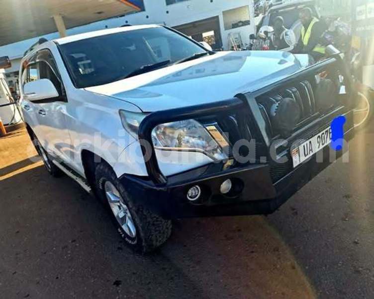 Big with watermark toyota land cruiser uganda kampala 25936