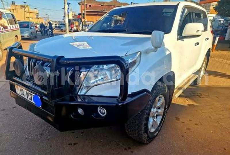 Big with watermark toyota land cruiser uganda kampala 25936
