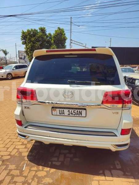 Big with watermark toyota land cruiser uganda kampala 25938