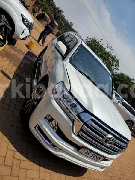 Big with watermark toyota land cruiser uganda kampala 25938
