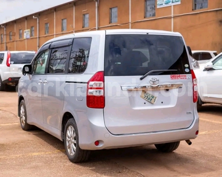 Big with watermark toyota noah uganda kampala 25940