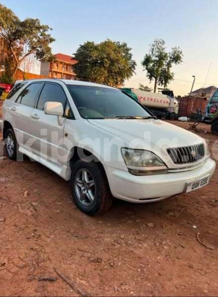 Big with watermark toyota harrier uganda kampala 25951