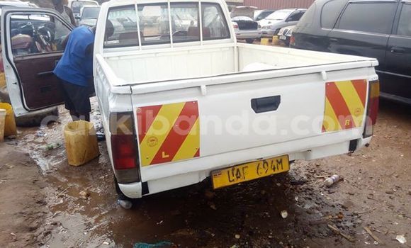 Buy Used Nissan Safari White Car in Kampala in Uganda Buy Used Nissan Safari White Car in Kampala in Uganda