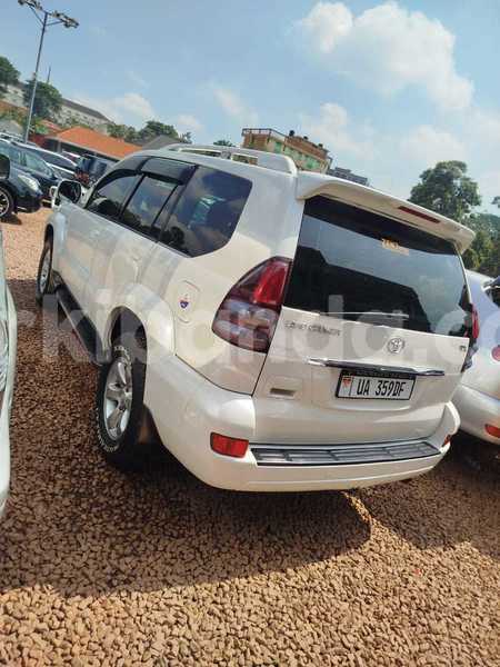 Big with watermark toyota prado uganda kampala 25985