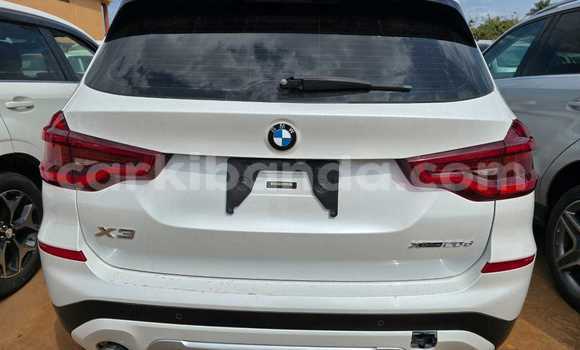 Acheter Occasion Voiture BMW X3 Blanc à Kampala, Ouganda Acheter Occasion Voiture BMW X3 Blanc à Kampala, Ouganda
