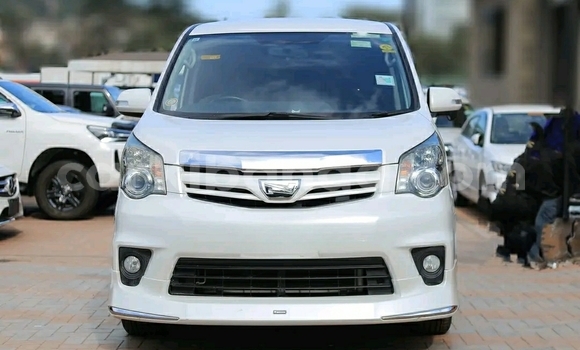 Buy Used Toyota Noah White Car in Kampala in Uganda