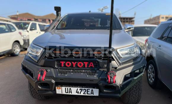 Buy Used Toyota Hilux Silver Car in Kampala in Uganda