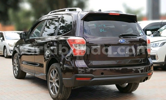 Acheter Occasion Voiture Subaru Forester Noir à Kampala, Ouganda Acheter Occasion Voiture Subaru Forester Noir à Kampala, Ouganda