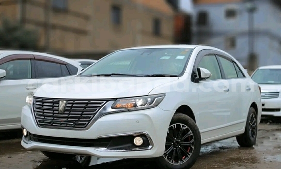 Buy Used Toyota Premio White Car in Kampala in Uganda
