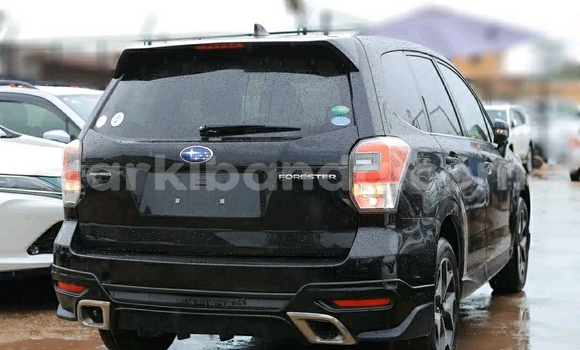 Acheter Occasion Voiture Subaru Forester Noir à Kampala, Ouganda Acheter Occasion Voiture Subaru Forester Noir à Kampala, Ouganda