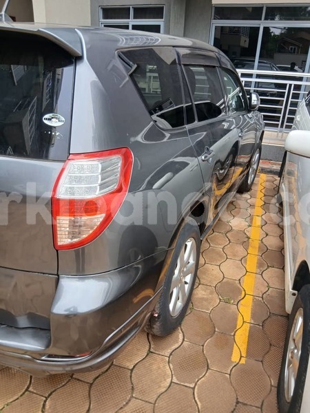 Big with watermark toyota vanguard uganda kampala 26000