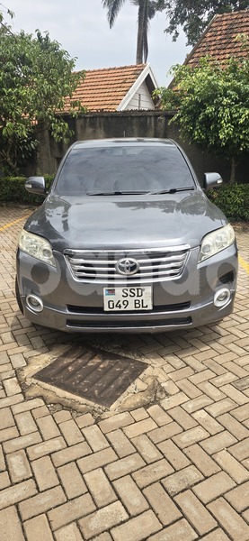 Big with watermark toyota vanguard uganda kampala 26000