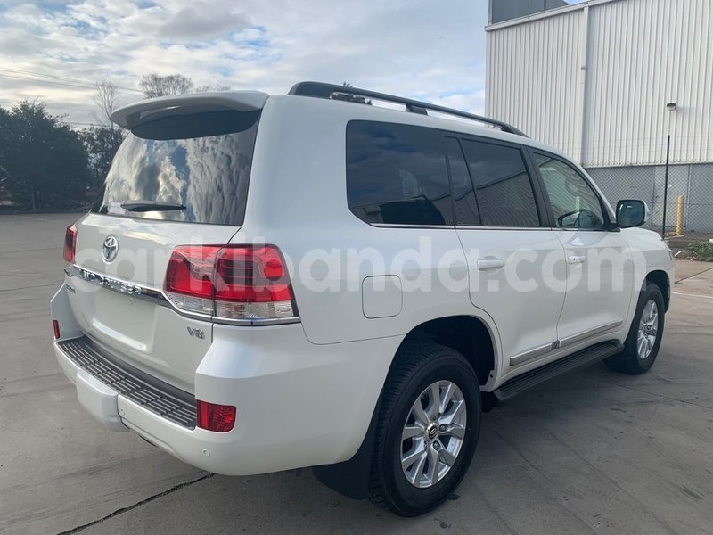 Big with watermark toyota land cruiser uganda kampala 26005