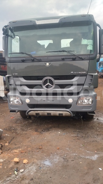 Big with watermark mercedes benz 3331 uganda kampala 26008