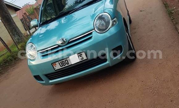 Gura Yakoze Toyota Sienta Other Imodoka i Kampala mu Uganda Gura Yakoze Toyota Sienta Other Imodoka i Kampala mu Uganda