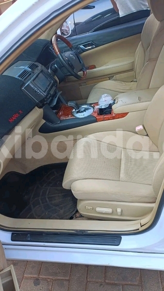 Big with watermark toyota mark x uganda kampala 26014
