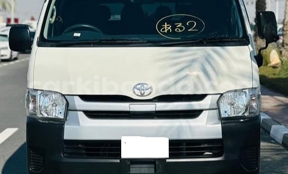 Buy Used Toyota Hiace White Car in Kampala in Uganda Buy Used Toyota Hiace White Car in Kampala in Uganda