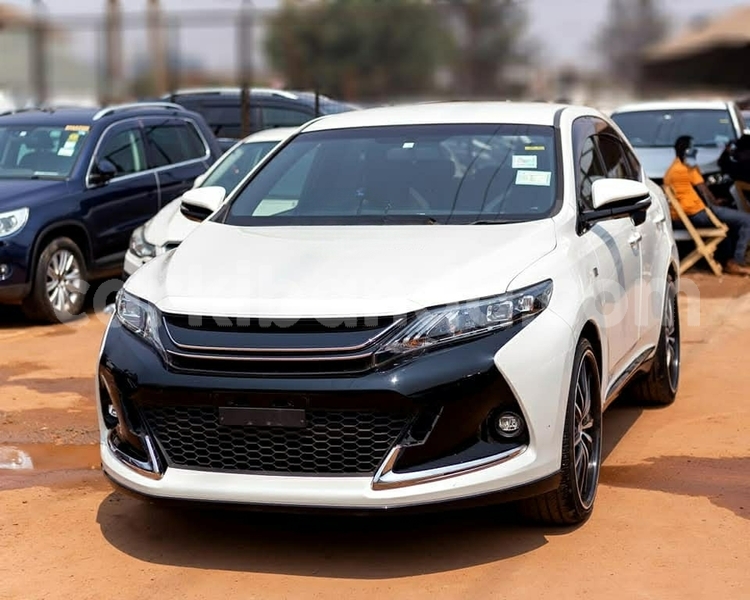 Big with watermark toyota harrier uganda kampala 26022