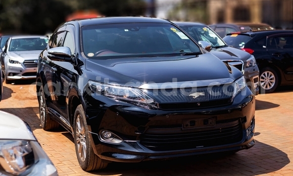 Buy Used Toyota Harrier Black Car in Kampala in Uganda