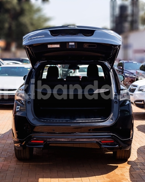 Big with watermark toyota harrier uganda kampala 26024