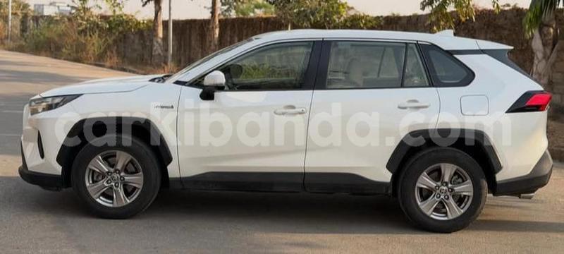 Big with watermark toyota rav4 uganda kampala 26037