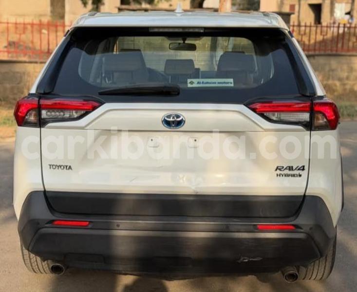 Big with watermark toyota rav4 uganda kampala 26037