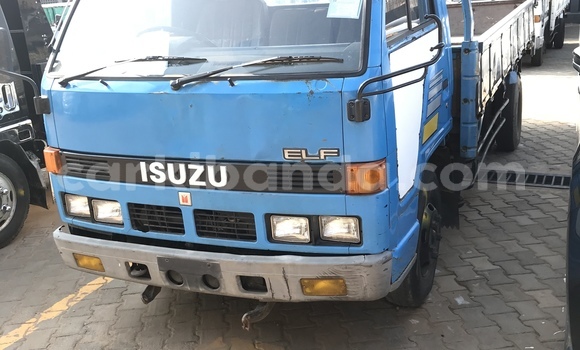 Buy Import Isuzu FTR 850 Blue Truck in Kampala in Uganda Buy Import Isuzu FTR 850 Blue Truck in Kampala in Uganda