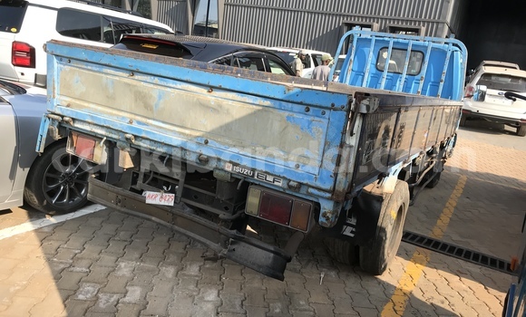 Buy Import Isuzu FTR 850 Blue Truck in Kampala in Uganda Buy Import Isuzu FTR 850 Blue Truck in Kampala in Uganda