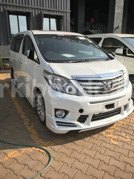 Big with watermark toyota alphard uganda kampala 26044